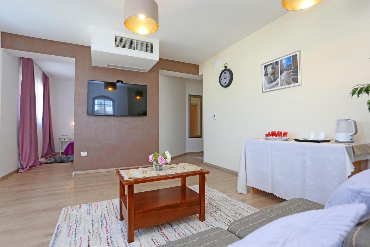 Apartament Znjan